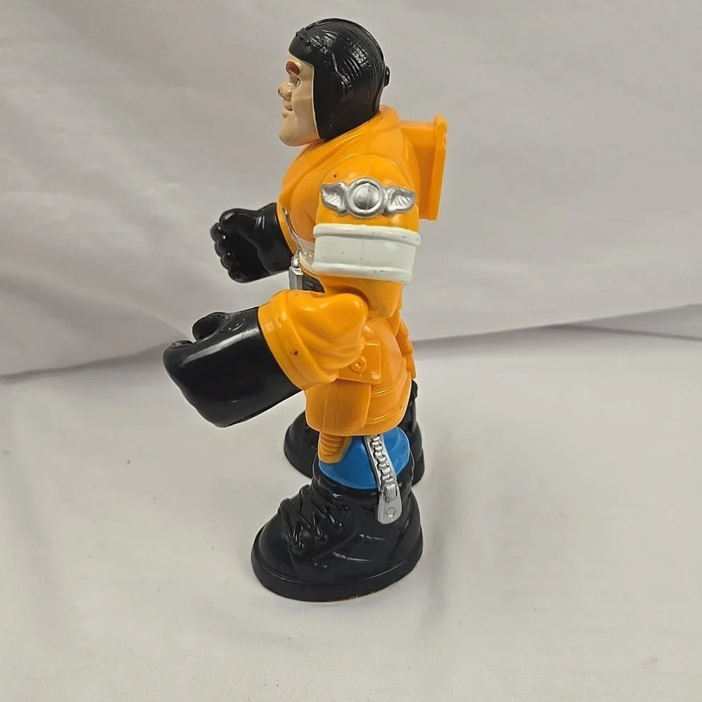Vintage 1999 Fisher-Price Mattel Rescue Heroes Fireman Yellow Action‎ Figure